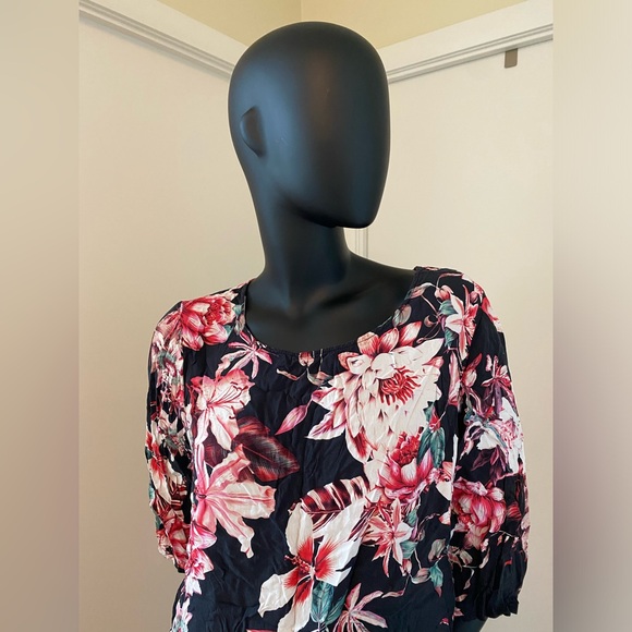 Floral Blouse - Picture 3 of 5